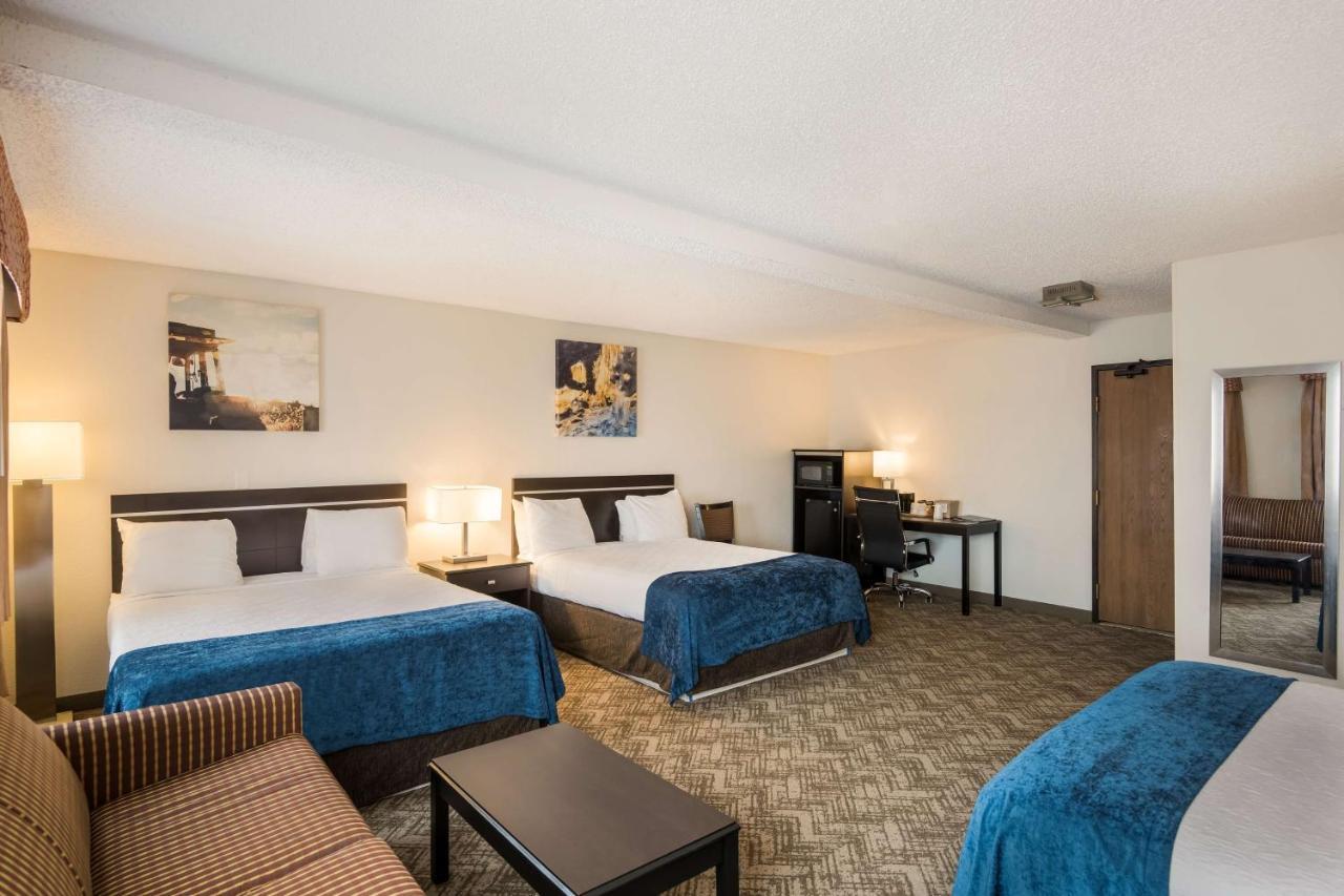 Best Western Mount Pleasant Inn Exterior foto